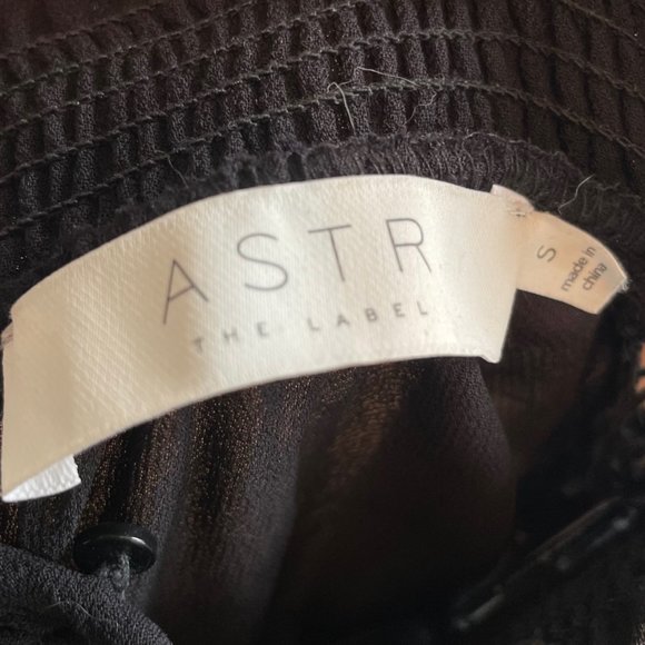 ASTR - Clara Tie Neck Peasant Blouse - Size Small - Picture 6 of 6